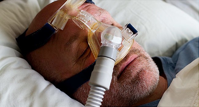 3. O uso do CPAP pode aumentar a perda de peso em adultos com dieta